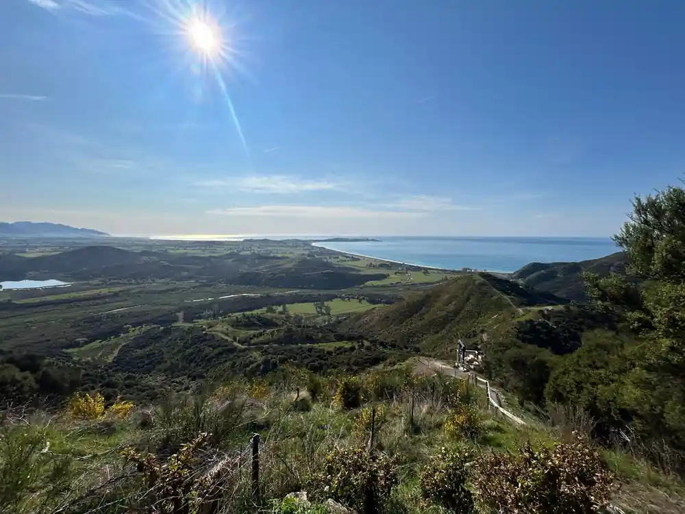 The plain and the sea from the top of the hill